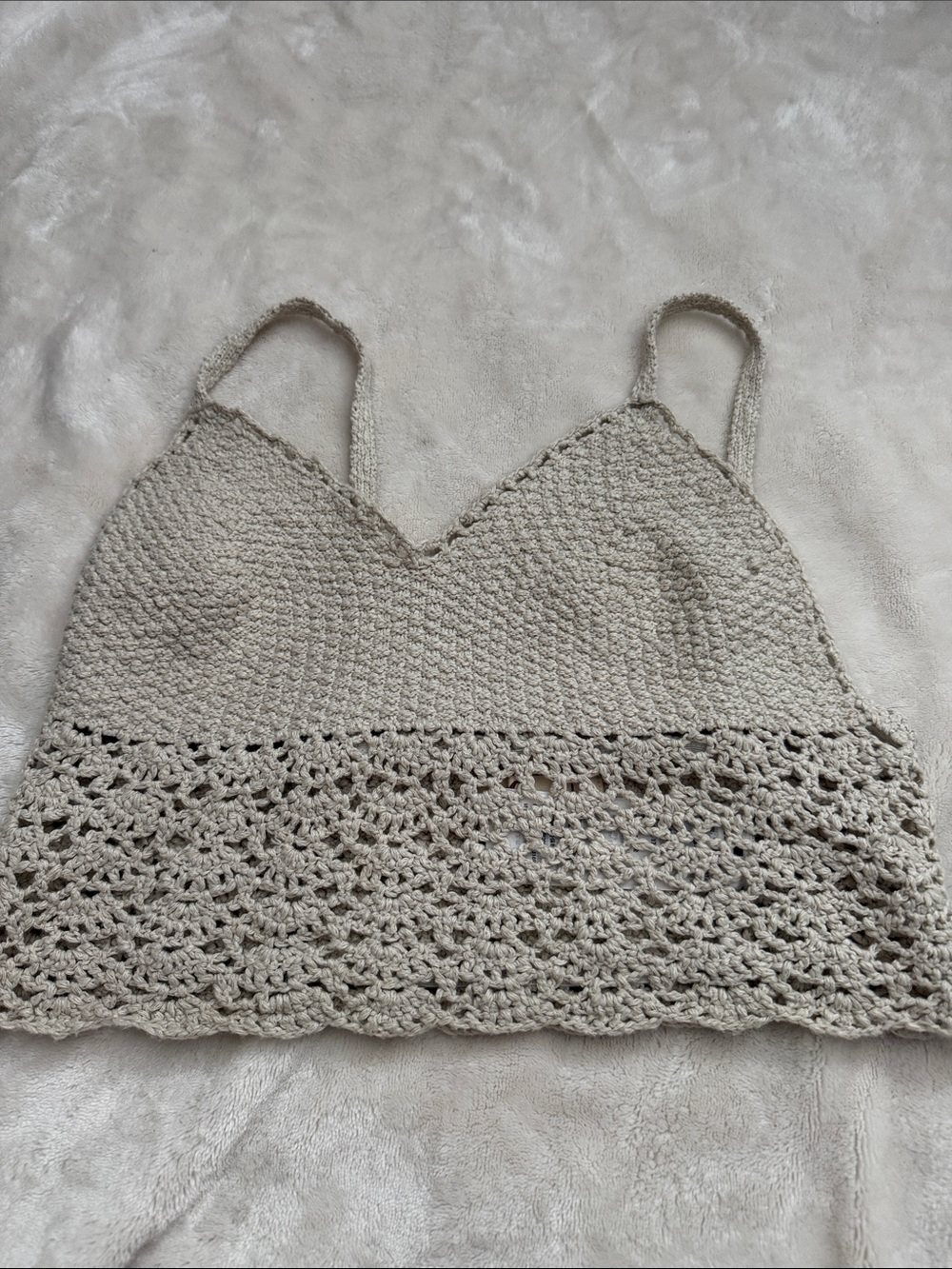 Hollister Crochet Lace Hem Beige Camisole